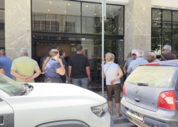Δομή μεταναστών στους Αθανάτους: Στάση αναμονής από την Περιφέρεια για τα αποτελέσματα του πολεοδομικού ελέγχου