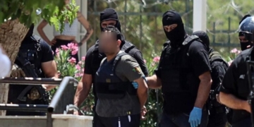 Δύο πρόσωπα στο μικροσκόπιο μετά τη σύλληψη του 37χρονου της Χαμάς στον Άγιο Νικόλαο