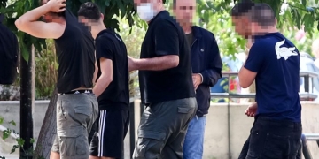 Έγκλημα στην Καλλιθέα: Ποινική δίωξη για ανθρωποκτονία με δόλο στους 7 συλληφθέντες