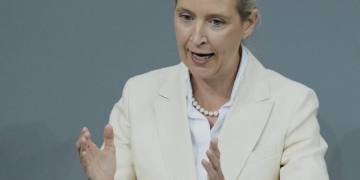 Γερμανία: Η ακροδεξιά Αλίς Βάιντελ υποσχέθηκε αποκατάσταση των σχέσεων με την Ρωσία, ενόψει εκλογών