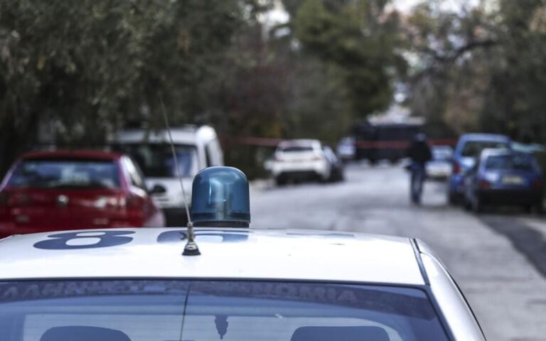 Ηράκλειο: Είδε τους αστυνομικούς και το… έσκασε από το κρεοπωλείο – Πέρασε κόκκινα φανάρια, τράκαρε οχήματα και αναζητείται