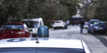 Ηράκλειο: Επιχειρηματίας είδε τους αστυνομικούς και το… έσκασε από το κρεοπωλείο – Πέρασε κόκκινα φανάρια, τράκαρε και αναζητείται