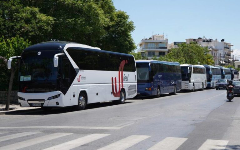 Ηράκλειο: Σιωπηλή απόσυρση για το θέμα των τουριστικών λεωφορείων;