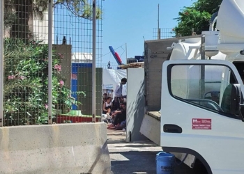 Ηράκλειο: Ξεκίνησε η κρίσιμη τηλεδιάσκεψη Πλεύρη – Αρναουτάκη και δημάρχων για τη δομή μεταναστών – «Δεν έπρεπε να φτάσουμε ως εδώ»