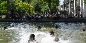 Καύσωνας στην Ευρώπη: Αυξήθηκαν οι θάνατοι στη Γαλλία - Ιστορικά ρεκόρ θερμοκρασίας στη Δανία, τη Γερμανία και την Τσεχία