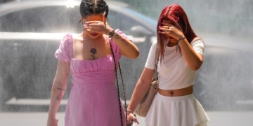 Καύσωνας στην Ευρώπη: Τουλάχιστον 95 εκατ. άνθρωποι θα αντιμετωπίσουν θερμοκρασίες άνω των 35 βαθμών Κελσίου