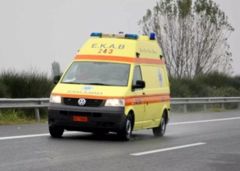 Κάλεσε το ΕΚΑΒ για βοήθεια και λίγο αργότερα πέθανε στο αυτοκίνητό του