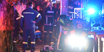 Καλλιθέα: Δραματικές στιγμές για τη μητέρα του 15χρονου που σκοτώθηκε στη συμπλοκή – Τον έψαχνε για ώρες στα νοσοκομεία