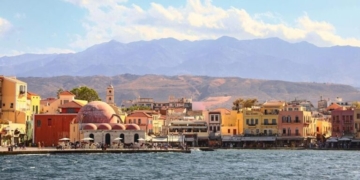 Μέθυσε και έπεσε πάνω σε τρία σκάφη με το ιστιοφόρο του!