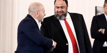 Νέος πρόεδρος Super League: Ισόπαλη η μάχη Μαρινάκη-Αλαφούζου με 7-7