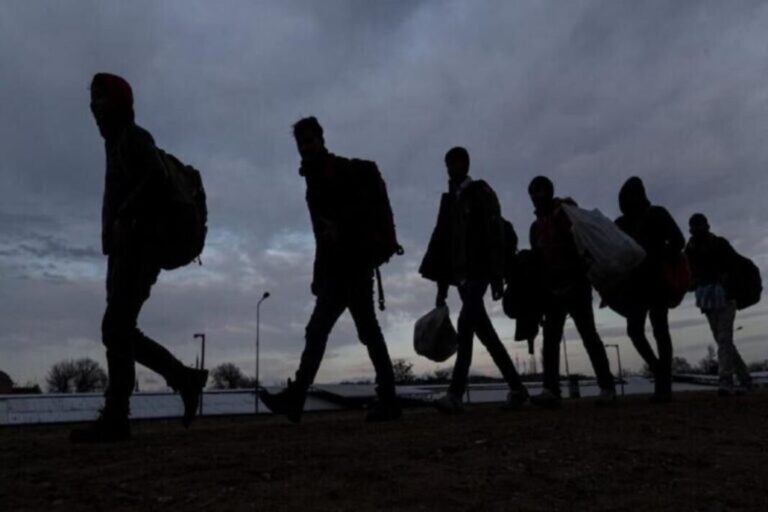 Νυχτερινή επιχείρηση διάσωσης μεταναστών νότια του Ηρακλείου
