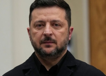 Ο Ζελένσκι χλευάζει τη Ρωσία για τις ελλείψεις καυσίμων - «Έτσι αντιδρά η Ουκρανία, με ακρίβεια, όχι μέσω της τρομοκρατίας»