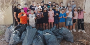 Οι μαθητές των Καπαριανών καθάρισαν το σχολείο τους!