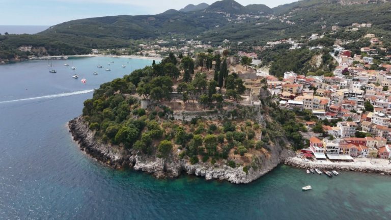«Όπου Υπάρχει Ελλάδα»: Ιστορίες από Σύβοτα, Πάργα και Παξούς