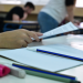 Πανελλαδικές: Τέσσερις απόφοιτοι λυκείων που συγκέντρωσαν πολύ υψηλές βαθμολογίες μιλούν για την επιτυχία τους