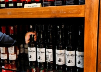 Ρέθυμνο: Ανήλικος μπήκε σε επιχειρήσεις και έκλεψε μπουκάλια με αλκοόλ