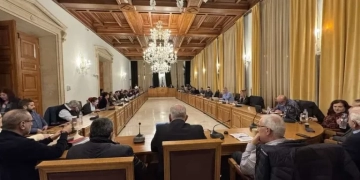 Στο Δημοτικό Συμβούλιο Ηρακλείου θέτουν τα προβλήματά τους οι Ρομά