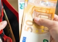 Τα πρώτα επιδόματα νεογέννητου παιδιού παρέδωσε ο Δήμαρχος Αποκόρωνα
