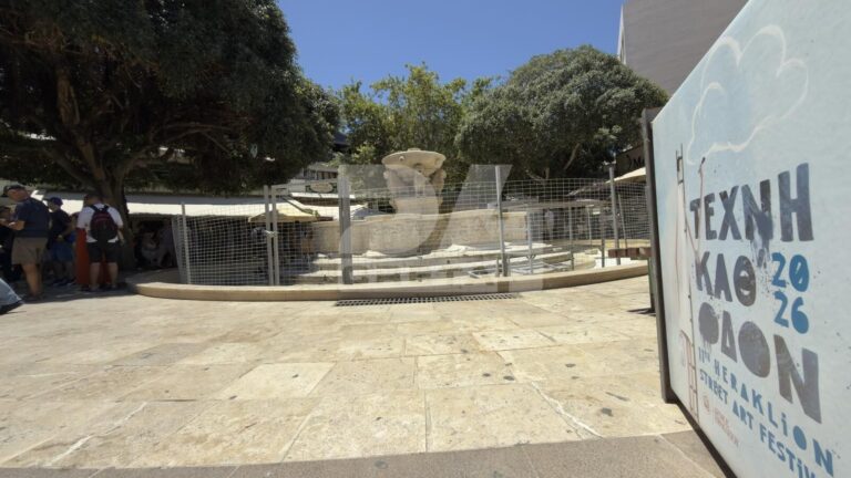 Τι απαντάει η Εφορεία Αρχαιοτήτων για τις εργασίες και τα… κάγκελα στα Λιοντάρια