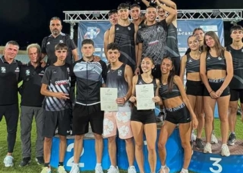 Το τμήμα στίβου του ΟΦΗ πρωταθλητής Ελλάδος στην κατηγορία Κ18 αγοριών