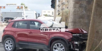 Τροχαίο στην παραλιακή Ηρακλείου: Η δημόσια έκκληση για τον εντοπισμό του οδηγού του λευκού αυτοκινήτου