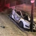 Βούλα: Αυτοκίνητο πήρε φωτιά και «καρφώθηκε» σε κολόνα της ΔΕΗ