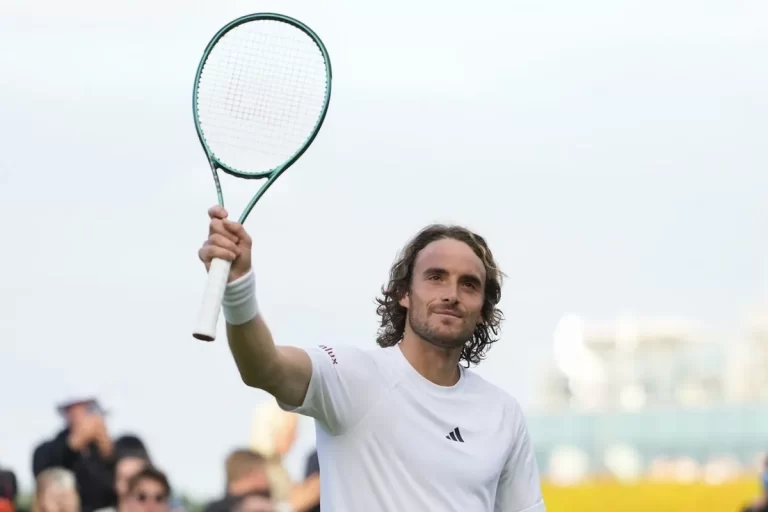Wimbledon: Ο Τσιτσιπάς μπήκε με το δεξί στην πρεμιέρα και τώρα… Τζόκοβιτς