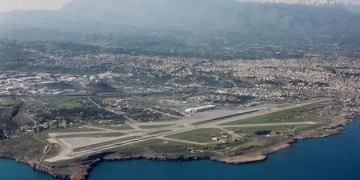Aεροδρόμιο ”Νίκος Καζαντζάκης: Γιατί αναβάλλεται η παρουσίαση του σχεδιασμού αξιοποίησης της έκτασης