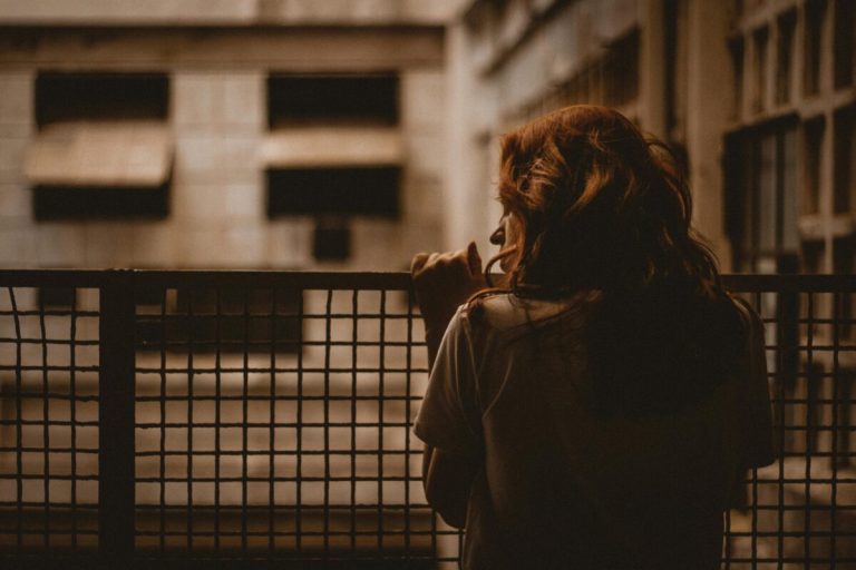 Άγιος Νικόλαος: «Βουτιά θανάτου» από ταράτσα κτιρίου για την 62χρονη – Τι είπε στους αστυνομικούς ο σύζυγός της