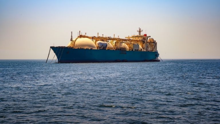 Αίγυπτος: Drone έπληξε πλωτή μονάδα LNG αμερικανικών συμφερόντων στη Νταμιέτα