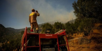 Ακραίος κίνδυνος πυρκαγιάς αύριο, Σάββατο σε Αττική και Εύβοια