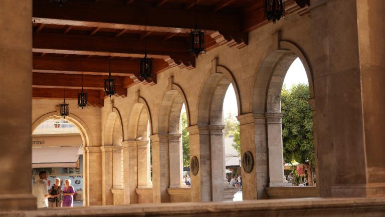 Άμισθοι Αντιδήμαρχοι: Σε… αναμμένα κάρβουνα οι δημοτικές αρχές – Πότε αναμένεται στη Βουλή η ρύθμιση