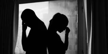 Απίστευτη ιστορία στην Αμμουδάρα: Γερμανός πήρε την πρώτη πτήση και πήγε να βρει τη πρώην... με τον νυν της στο ξενοδοχείο