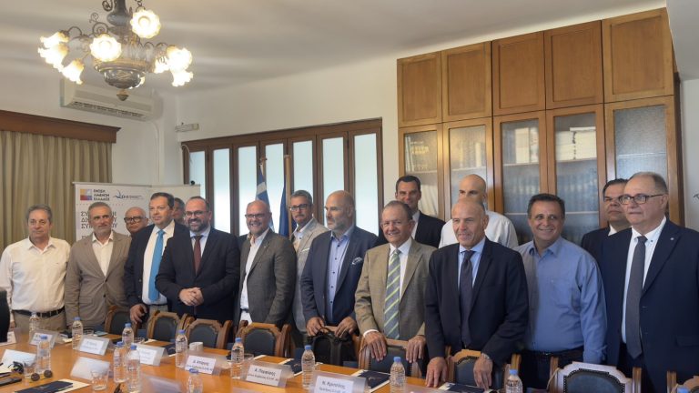 Από το Ηράκλειο ο σχεδιασμός για το μέλλον των ελληνικών λιμανιών – Κουτουλάκης: «Έρχεται νέο επενδυτικό πλάνο με δημόσιους και ιδιωτικούς πόρους»