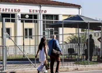 Απορρίφθηκαν τα αιτήματα αναβολής της δίκης των Τεμπών - Άρχισε η απαγγελία του κατηγορητηρίου