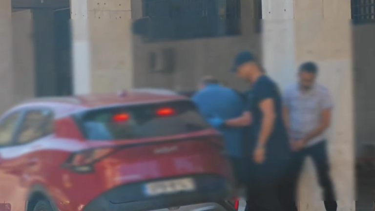 Ασπρόπυργος: Στην Ευελπίδων οι δύο συλληφθέντες για την έκρηξη και τη φονική πυρκαγιά