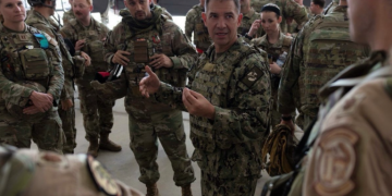 CENTCOM: Το Ιράν στοχοποιεί σκόπιμα αμάχους