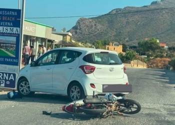 Χανιά: Τροχαίο στα Φαλάσαρνα – Μηχανή συγκρούστηκε με ΙΧ
