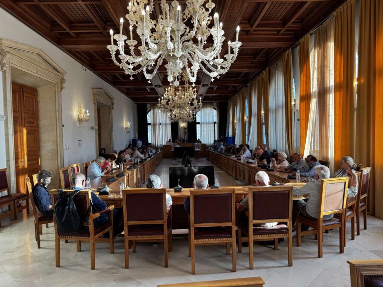 Χωρίς αλλαγές το Προεδρείο του Δημοτικού Συμβουλίου Ηρακλείου