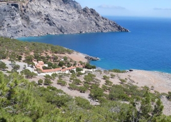 Δεκάδες μετανάστες στην παραλία της Μονής Κουδουμά