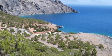 Δεκάδες μετανάστες στην παραλία της Μονής Κουδουμά