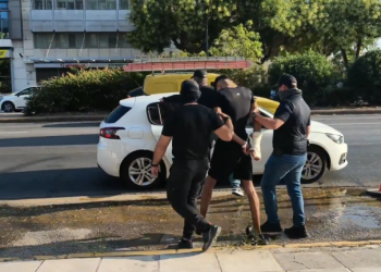 Δολοφονία Σταύρου Γεωργίου: Στην Ευελπίδων οδηγείται ο 28χρονος κατηγορούμενος - Δείτε βίντεο