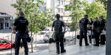 Δολοφονική επίθεση στο σπίτι της οικογένειας Νέστορα - Ενώπιον της ανακρίτριας ο 25χρονος