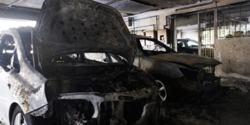 Εμπρηστική επίθεση στη Θεσσαλονίκη: «Χαρτογραφούν» τις κινήσεις των δραστών- Τα νέα δεδομένα της έρευνας