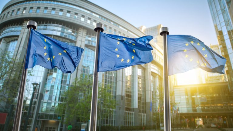 ΕΕ: Bήματα για Ουκρανία, Μολδαβία, Αλβανία και Μαυροβούνιο
