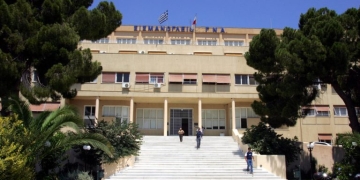 Εκκενώθηκε προληπτικά το Σισμανόγλειο λόγω φωτιάς σε δωμάτιο