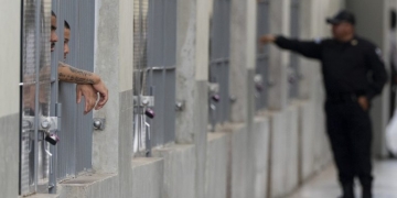 Ελ Σαλβαδόρ: Ως και 1.048 χρόνια κάθειρξης σε μέλη συμμορίας