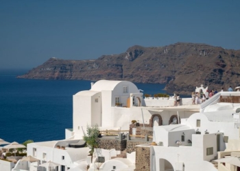 Ένωση Ξενοδόχων Σαντορίνης: Διαμαρτυρία κατά της Trivago για παραπλανητική διαφήμιση και παραπλάνηση επισκεπτών