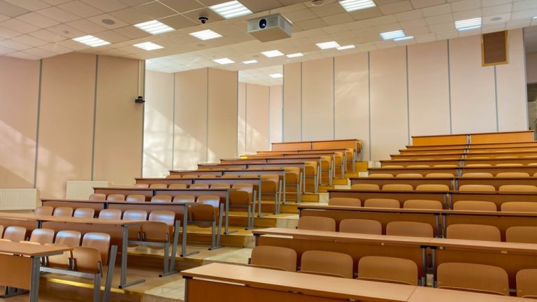 Επτά νέες άδειες εγκατάστασης και λειτουργίας μη κρατικών πανεπιστημίων για το ακαδημαϊκό έτος 2026-2027