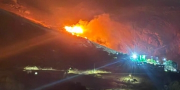 Φωτιά σε χωματερή στην Κάλυμνο